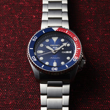 Load image into Gallery viewer, Seiko 5 Automatic 5 Sports SRPD53K