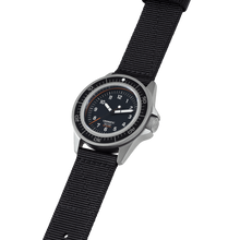 Load image into Gallery viewer, Unimatic Modello Uno UT1 Quartz