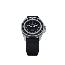 Load image into Gallery viewer, Unimatic Modello Uno UT1-GMT Quartz