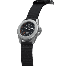 Load image into Gallery viewer, Unimatic Modello Uno UT4-GMT Quartz