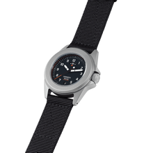 Load image into Gallery viewer, Unimatic Modello Uno UT4-GMT Quartz