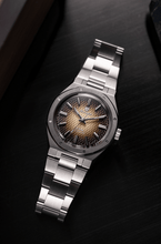 Load image into Gallery viewer, Nivada Grenchen F77 Brown Smoked No Date on Bracelet