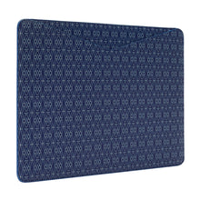 Load image into Gallery viewer, Wolf Signature Range 16&quot; Laptop Sleeve