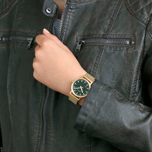 Load image into Gallery viewer, Mondaine Official Swiss Railways Classic Forest Green Mesh 36mm Watch